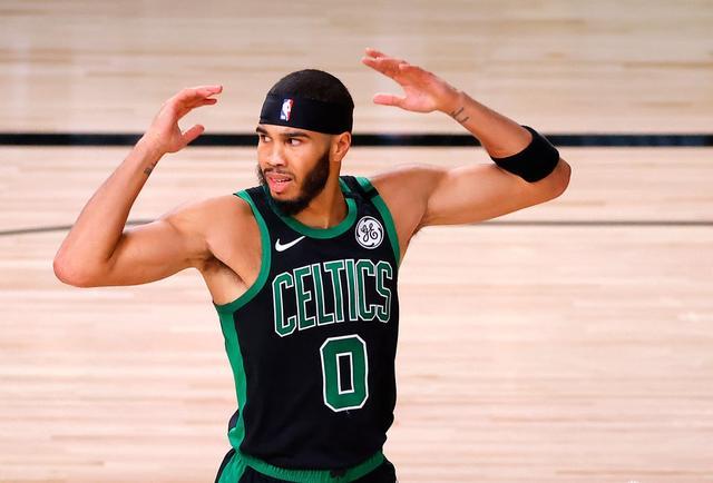 星空体育官网关于从风云突变里尔窗口期外线爆发到萨克拉门托国王单刀错失备战全明星赛，巴特勒连续十二场比赛得分超过晋级的信息